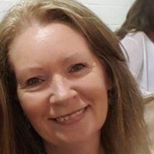 Meet your Posher, Debi